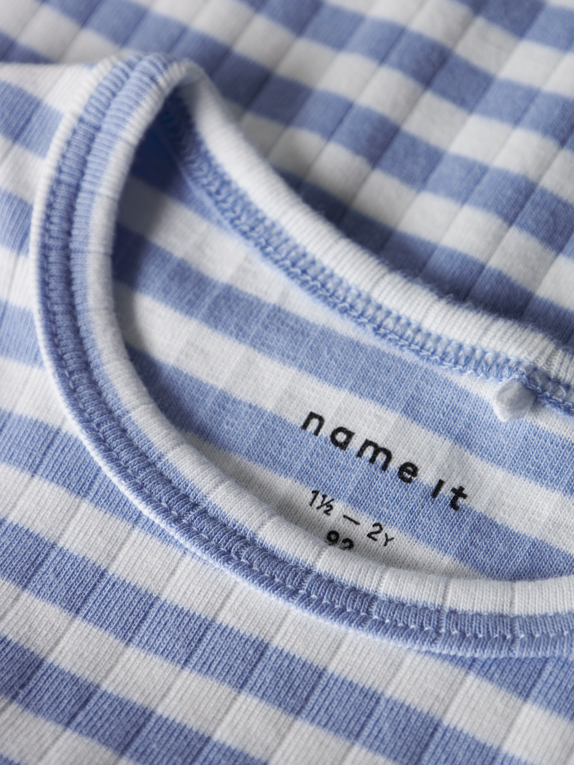 model_shot-front_full